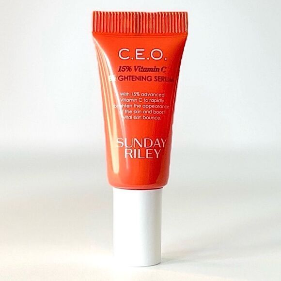 Sunday Riley C.E.O. 15% Vitamin C Brightening Serum - Picture 1 of 2